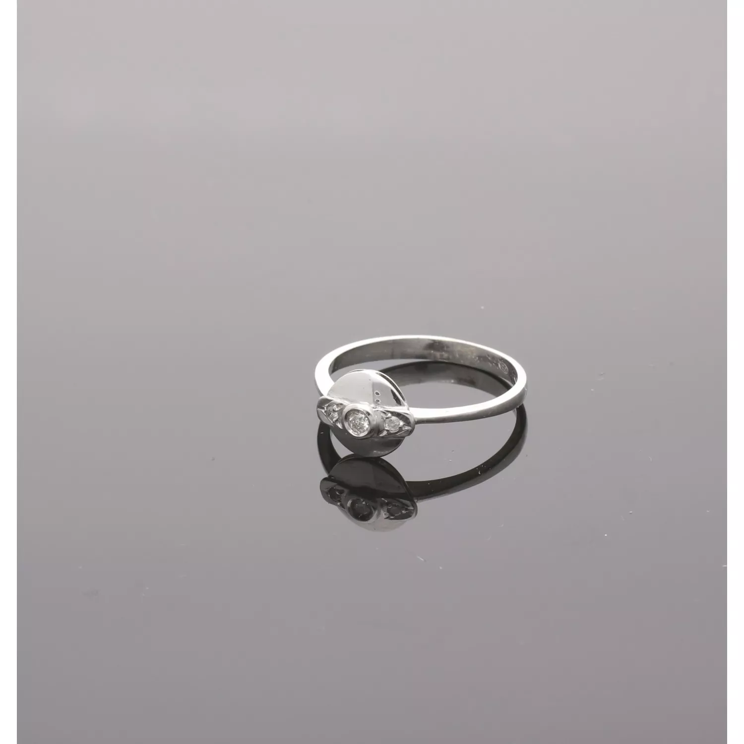 Anillo de compromiso oro y diamantes "ESFERA" anillo de oro blanco con diamantes ESFERA vista sin retoques