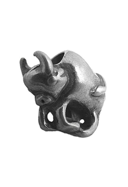 abalorio para pulsera representando un toro embistiendo horóscopo tauro 015_S1-204