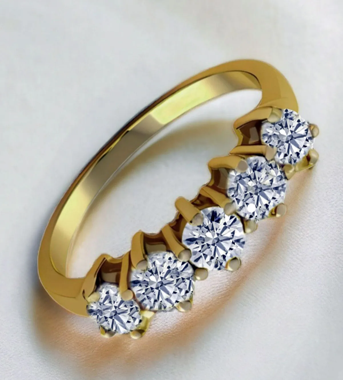 Anillo de compromiso oro 18k media alianza con diamantes 011_001 anillo-de-compromiso-oro-18-diamantes-naturales-011_001 redes sociales