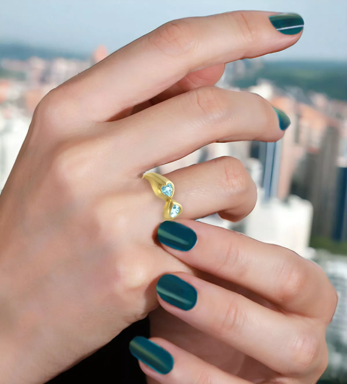 anillo oro amarillo 18k con topacios azules 100 1970 10