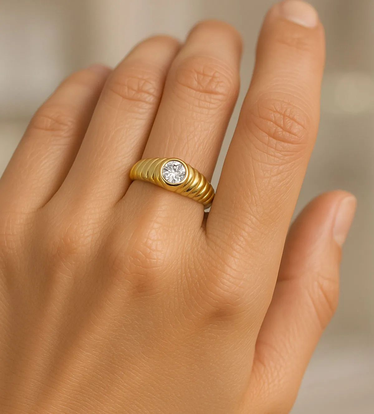 Anillo de compromiso oro amarillo con diamante 037_0001 anillo_compromiso_oro_amarillo_18_ktes_con_brillante_037_0001_12 modelo