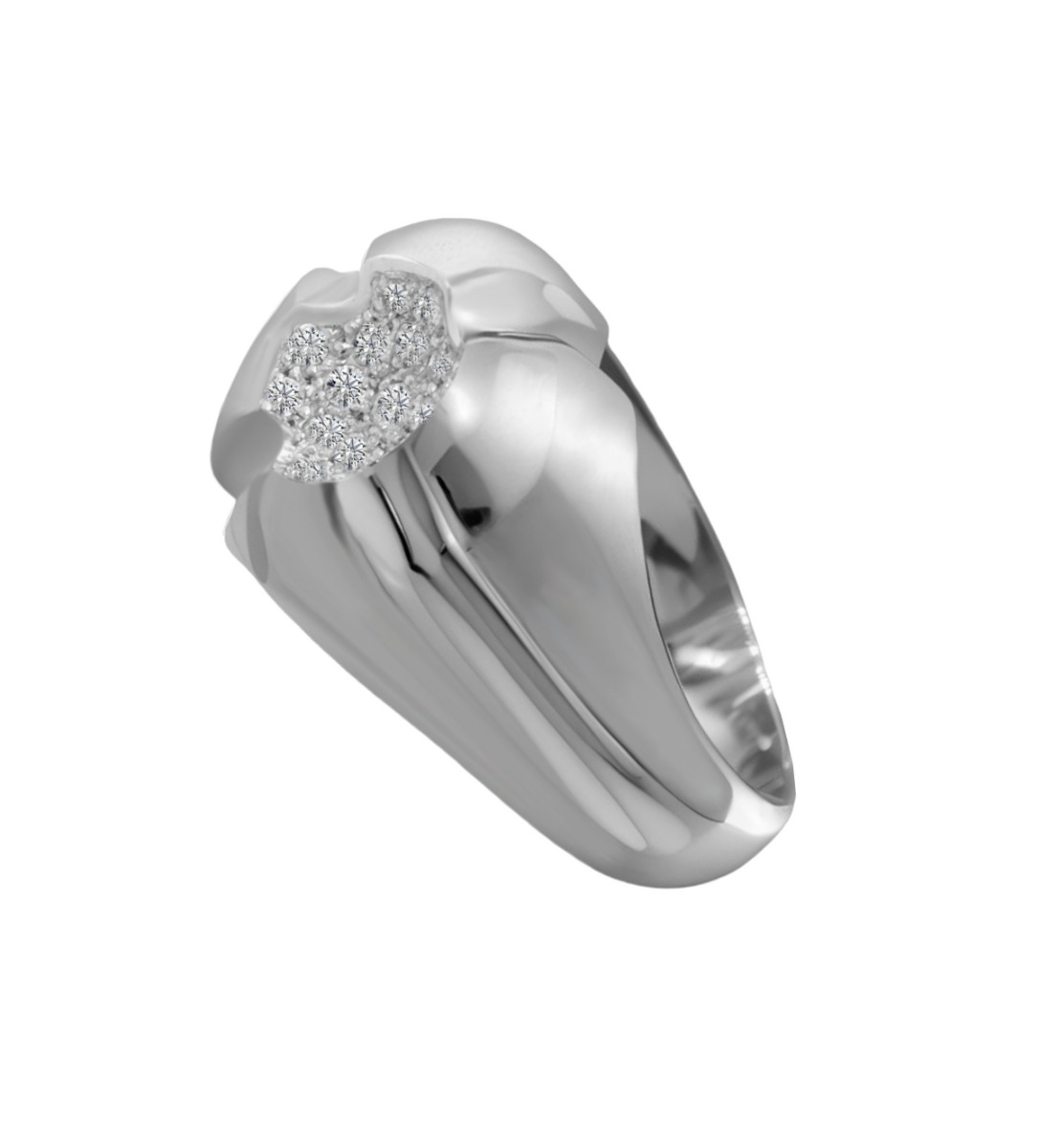 anillo de oro blanco y diamantes fotografia de lado