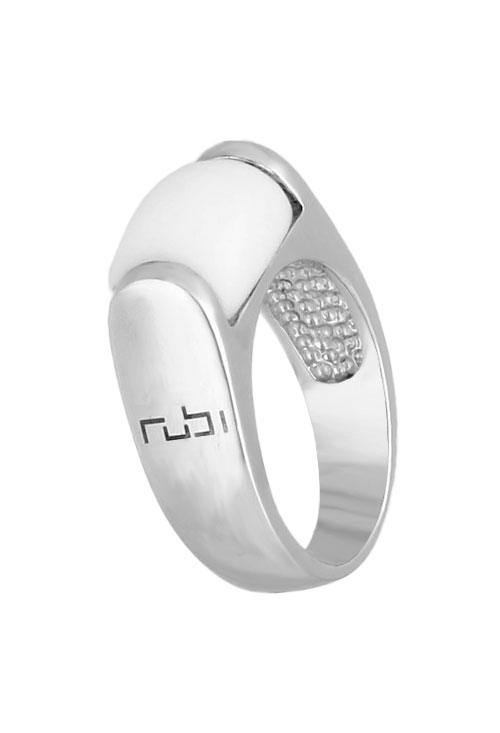 Anillo plata con ágata blanca 103_NSR453A-3 anillo plata y agata blanca toma lateral 103_NSR453A-3_01