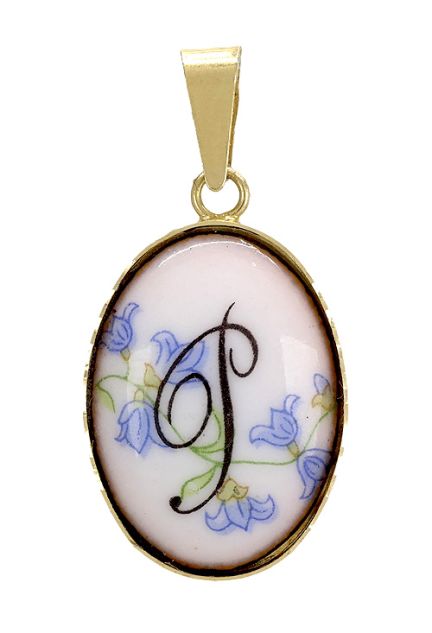 colgante de oro amarillo y porcelana, inicial letra P 002_8463P