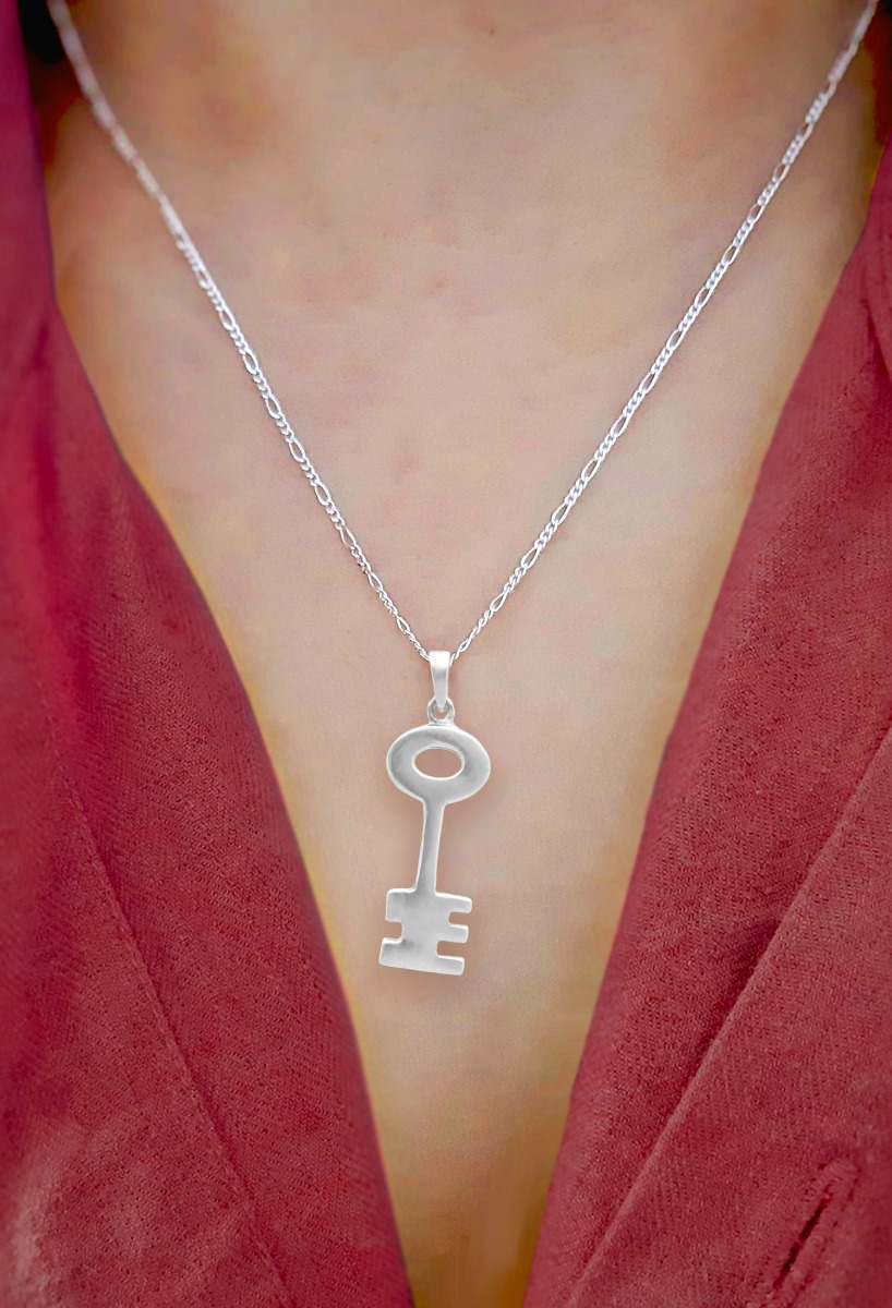 Colgante plata ley llave del amor 037_E13-034 colgante de plata llave del amor foto modelo para parrilla web