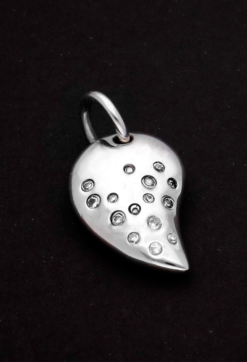 Colgante plata con circonitas 132_71682-C colgante de plata fondo negro