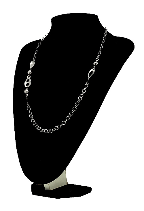 Collar largo de plata. 200_11118-1 collar plata de ley en expositor 200_11118-1_01