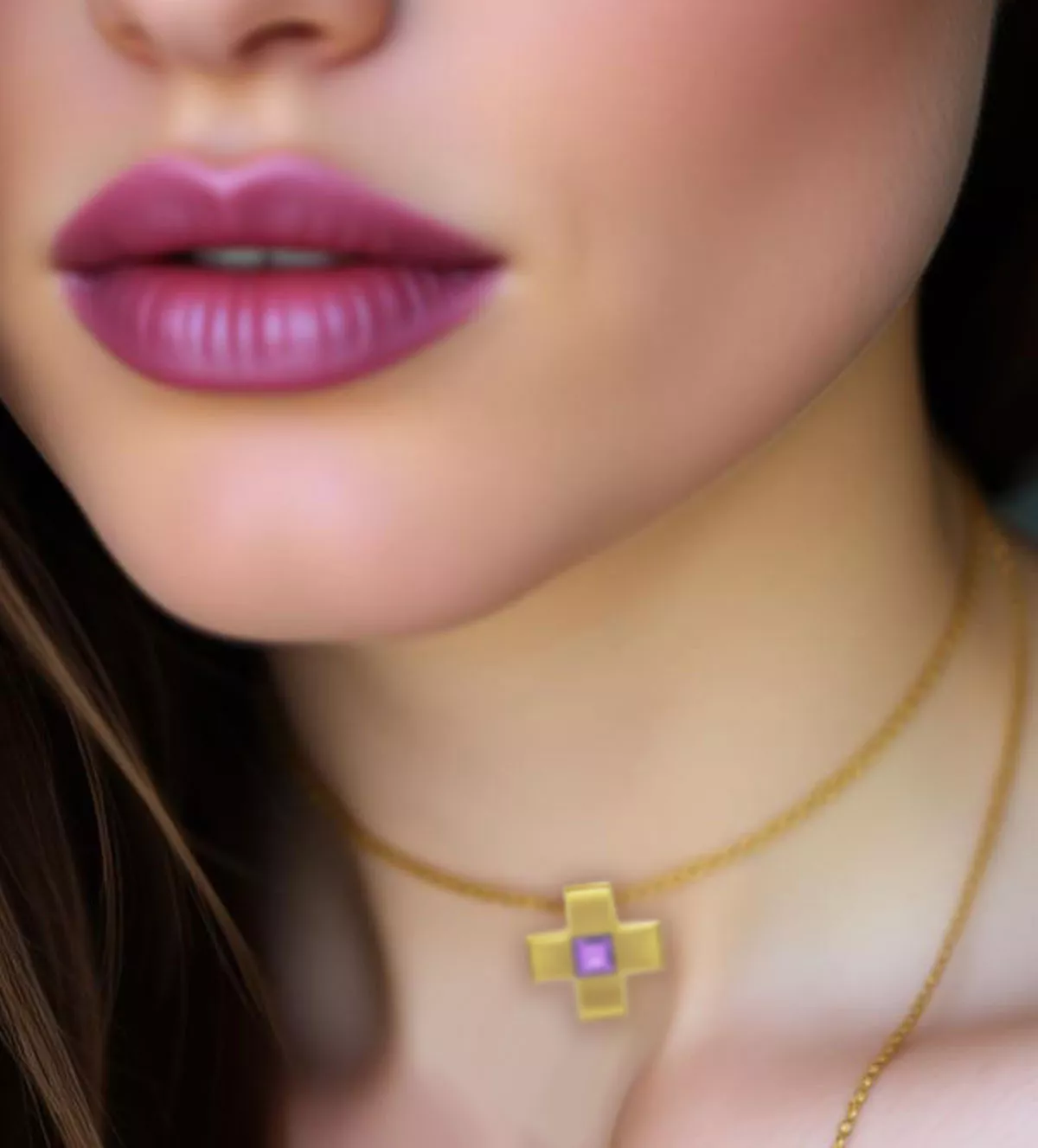 Cruz de oro "Kyria" cruz de oro con amatista tipo griega vista modelo IA