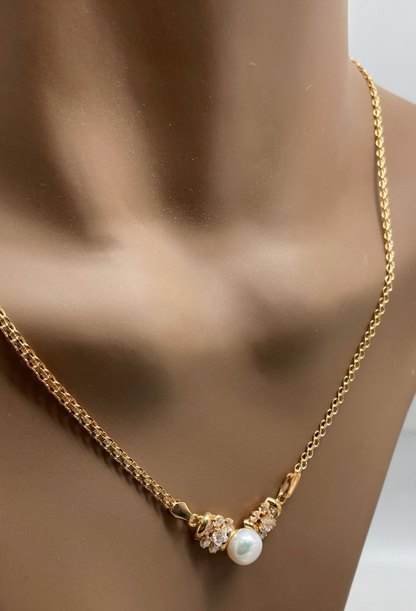 Gargantilla oro 18K con perlas y circonitas OCASIÓN 146_AN14-G gargantilla oro amarillo 18 ktes con perla cultivada y circonitas vista modelo con detalle