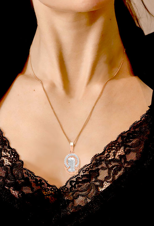 Medalla virgen nina, oro de ley y diamantes - foto modelo - rfcia.001_4075176-06