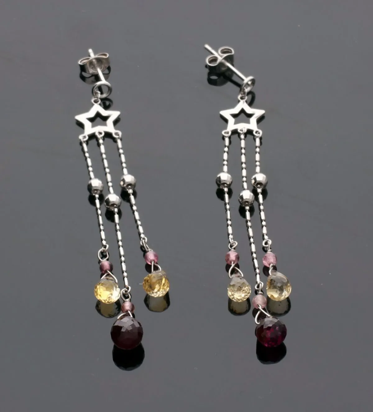 Pendientes de oro blanco 18K con cuarzos de color 100_C1030-B pendiente-de-oro-largo-con-cuarzos-de-colores-100_C1030-B toma sin retoque