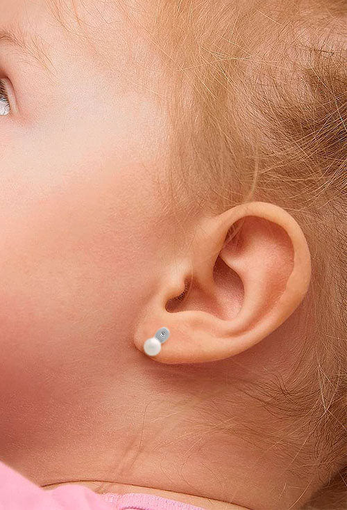 Pendientes para bebé oro blanco 095_463372-OV-P-B pendientes para bebe oro blanco 18k con perlas y diamantes foto en modelo 095_463372-OV-P-B_01