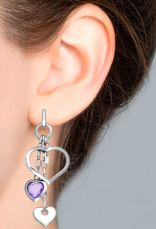 pendiente largo plata de ley con cuarzo color amatista modelo corazones foto para web toma modelo 103_SE004A08_02