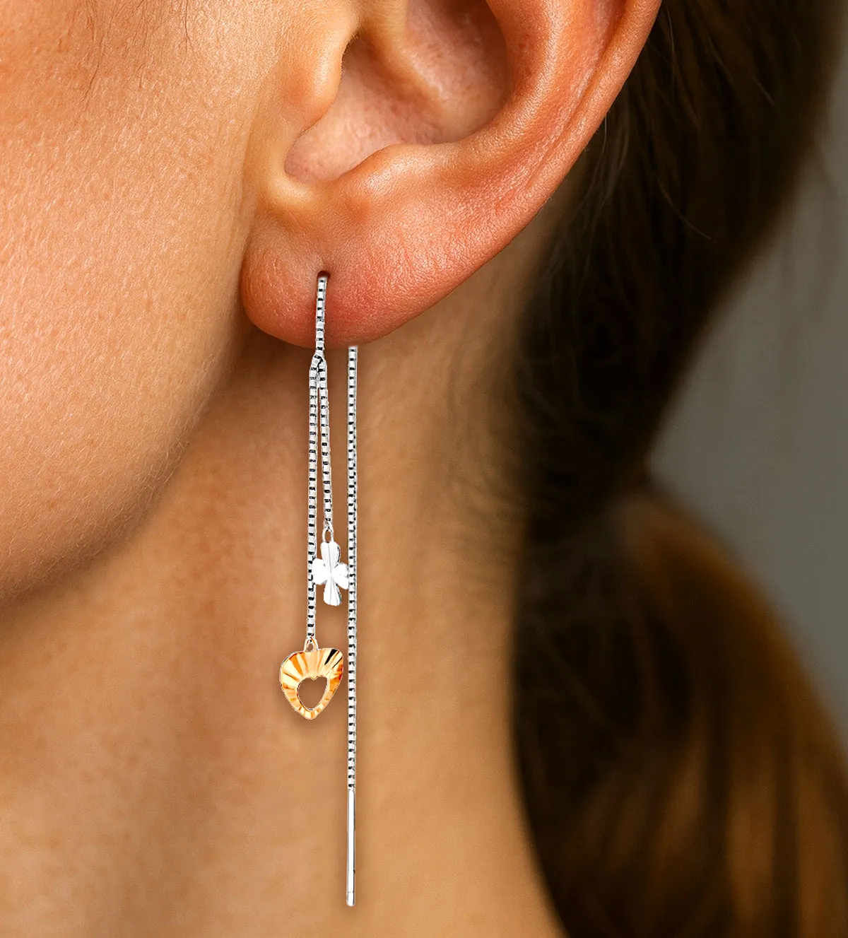 Pendientes de oro bicolor 18 ktes 100_C1020 pendientes-de-oro-bicolor-18k-cadena-veneciana-100_C1020 modelo mujer