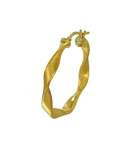 pendientes-de-oro-criolla-rizada-243_240-00312-25 toma oblicua