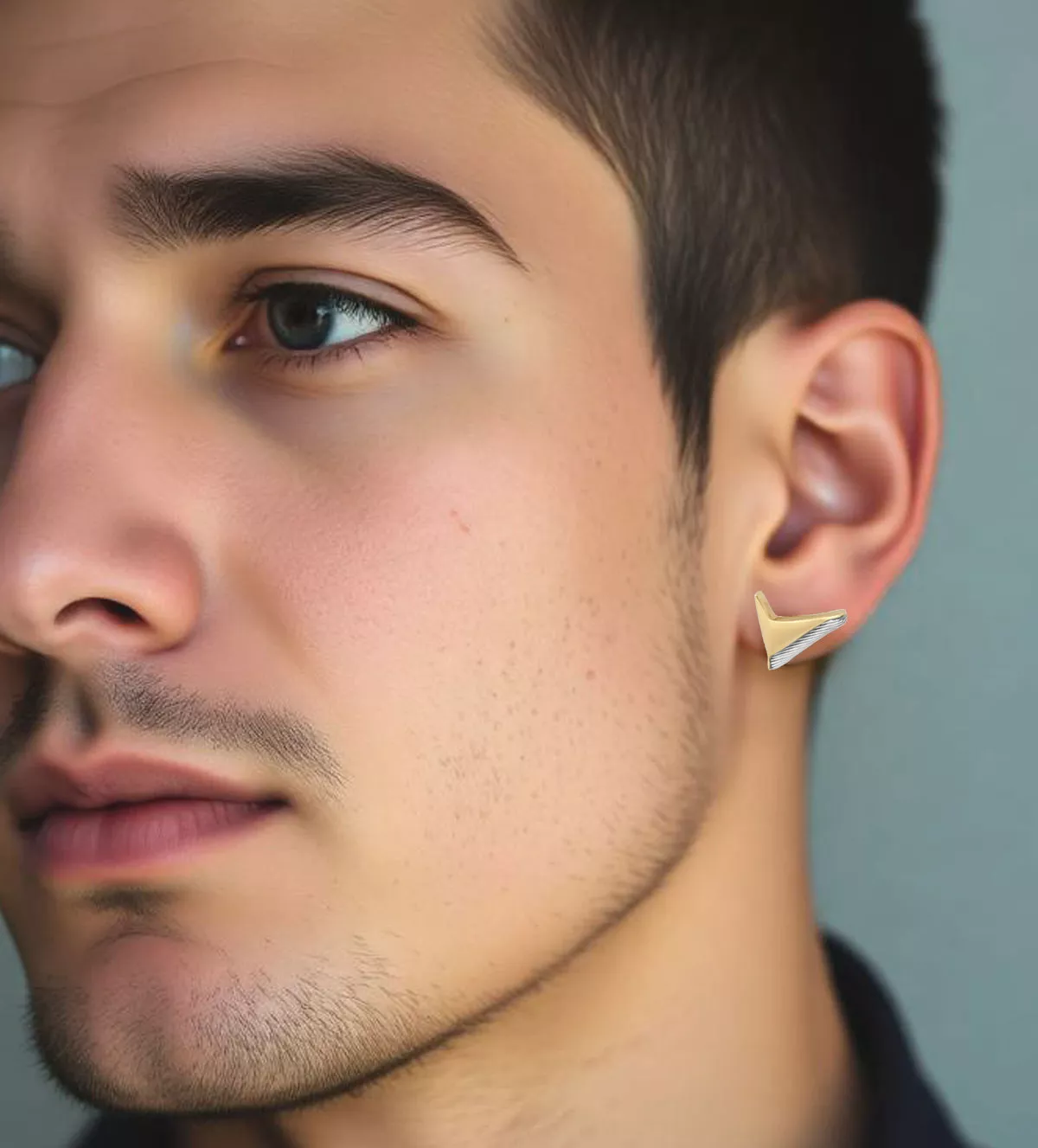 Pendientes de oro y acero SAETA pendientes de oro y acero foto modelo hombre IA