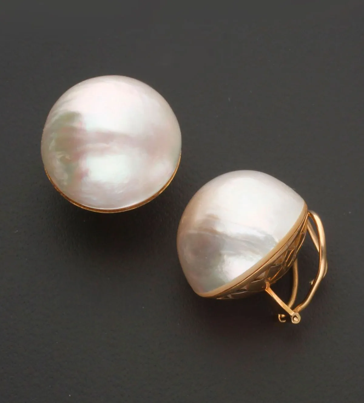 Pendientes de oro perlas japonesas 038_LO-028-13AM5 pendientes-de-oro-y-perla-japonesa-038_LO-028-13AM5 toma real sin retoque