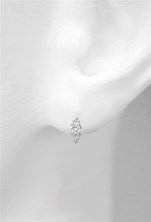 Pendientes oro blanco y diamantes 192_Z1442 pendientes-oro-blanco-18-kilates-con-diamantes-en--garras-sistemas-de-presion-foto-expositor-oreja-192_Z1442