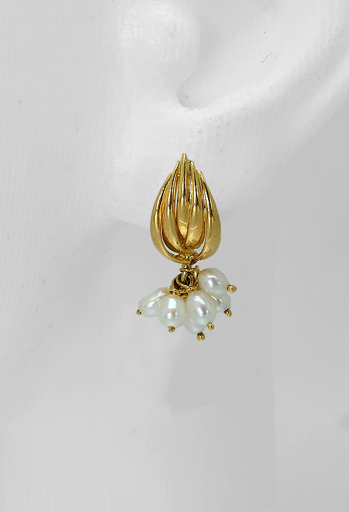 pendientes largos de oro 18k con perlas cultivadas precio barato joyeria online foto en modelo 037_EUROBRIOR01_02