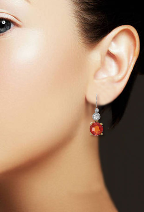 Pendientes oro largos con piedras oro bicolor. 146_H109-2 pendientes largos oro 18 ktes cuarzo facetado y circon fotografia para parrilla web el rubi joyeros toma modelo