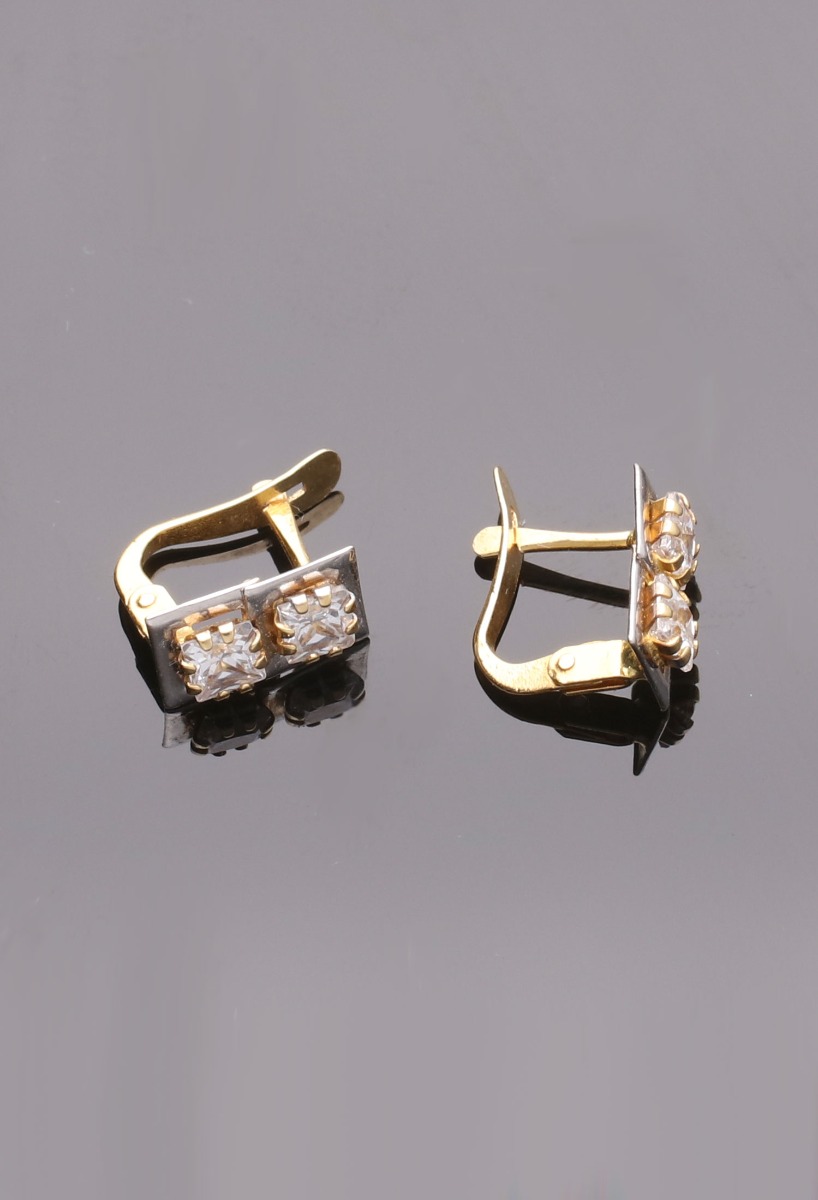 pendientes oro bicolor 18 kilates con circonitas modelo indicado para nina de primera comunión foto para web el rubi joyeros toma natural sin retoques