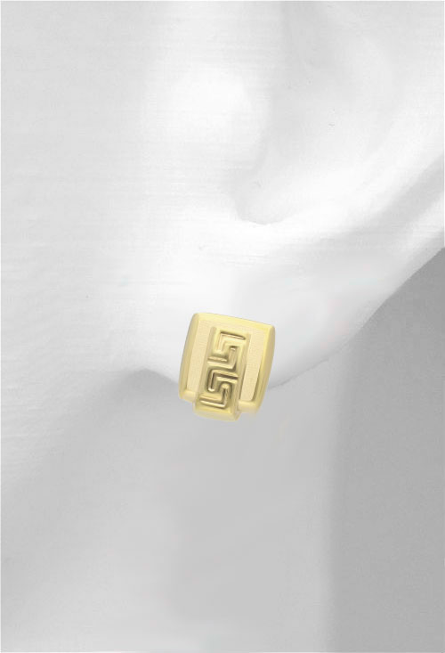pendientes oro amarillo 18 kilates adorno greca acabado mate brillo fotografia modelo oreja
