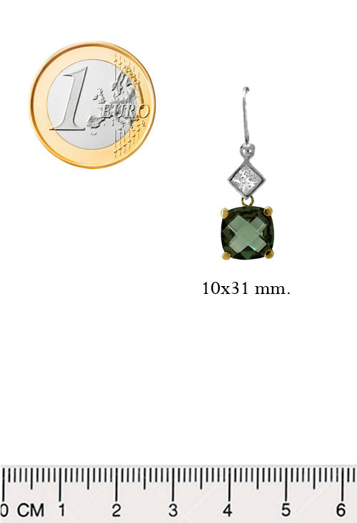 pendiente largos oro bicolor blanco y amarillo un cuarzo verde facetado colgando de anzuelo y circon cuadrado foto medidas