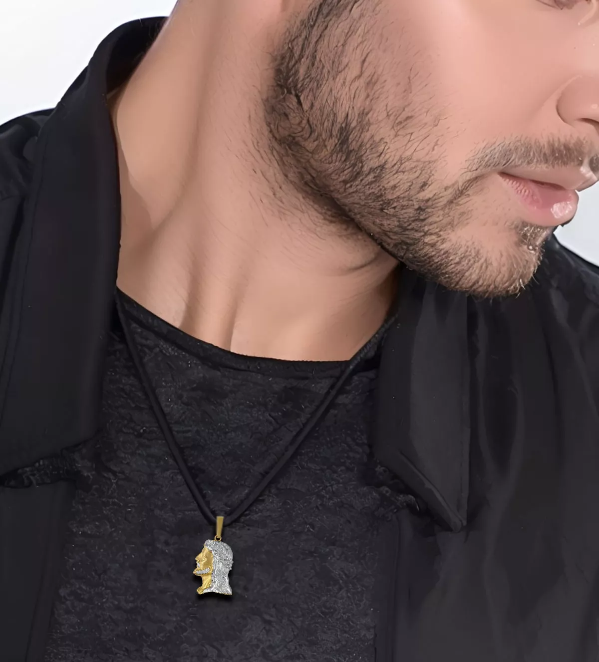 Medalla de oro 18K Santa Faz 157_M0003 santa faz oro bicolor 18k vista modelo masculino