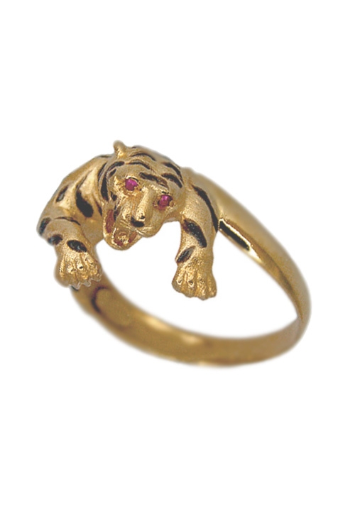 Anillo tigre en oro 18 ktes, rubíes finos y diamantes 037_SB10637 anillo-oro-amarillo-rubíes-y-diamantes-forma-de-tigre-037_SB10637