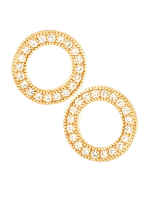 Pendientes de plata de forma circular, bañado en oro amarillo con circonitas. Modelo Machi de Luxenter 218_EH023Y00