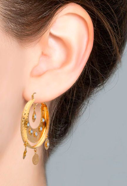 criollas gitanas oro amarillo 18 kilates con circonitas foto con modelo 117_0495083_06