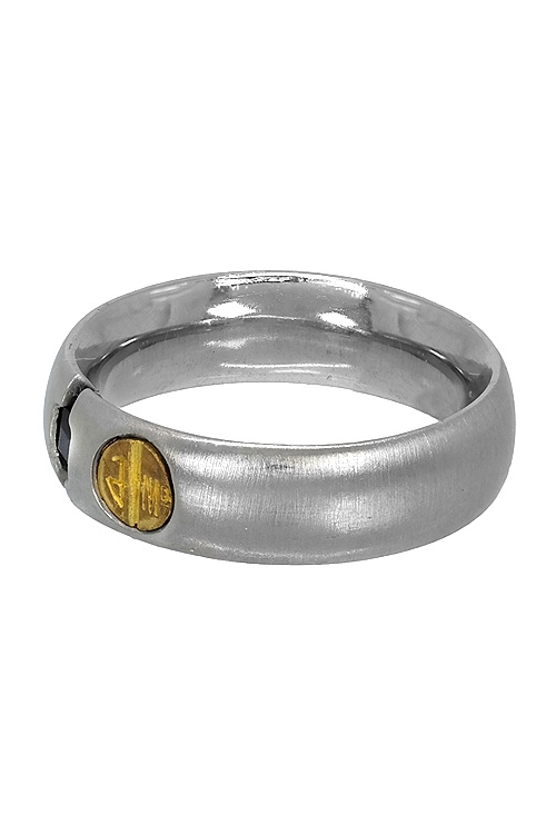 anillo de acero y oro amarillo con zafiro fino a precio outlet de joyeria foto tumbada 142_0382-1B_02