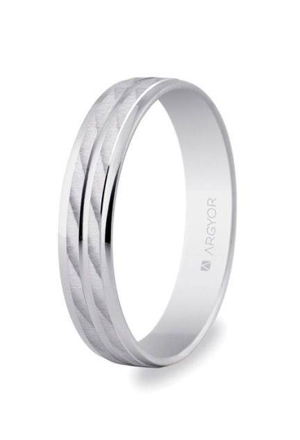 Alianza en oro 9 Ktes. brazo de 4mm con bandas centrales satinadas - foto 1 - rfcia.045_9K5B40340