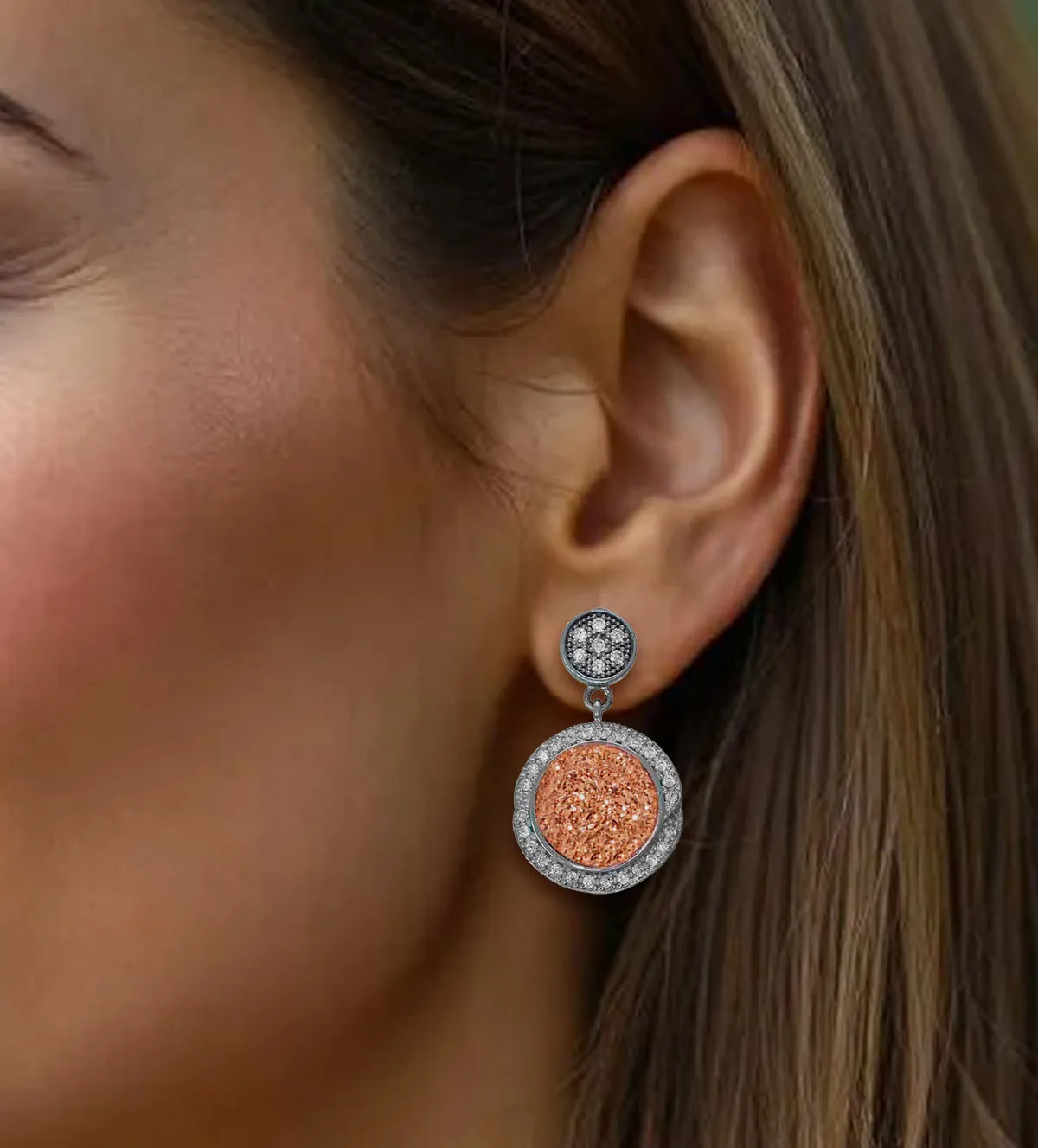 Pendientes de plata y ágata drusa 248_0430 pendientes de plata agata drusa y circones 248_0430-4_10 modelo mujer