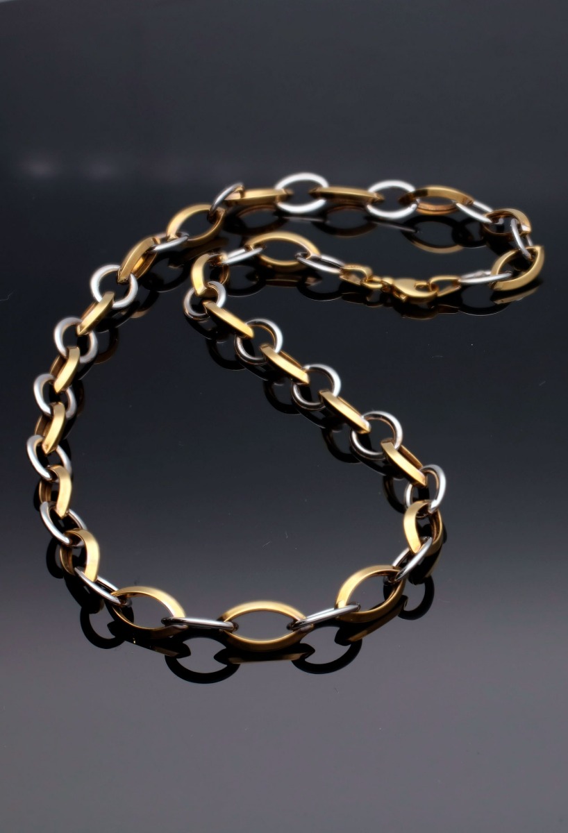 Gargantilla de oro bicolor "FLOTA" gargantilla oro bicolor 18 ktes foto para web el rubi joyeros toma fondo negro