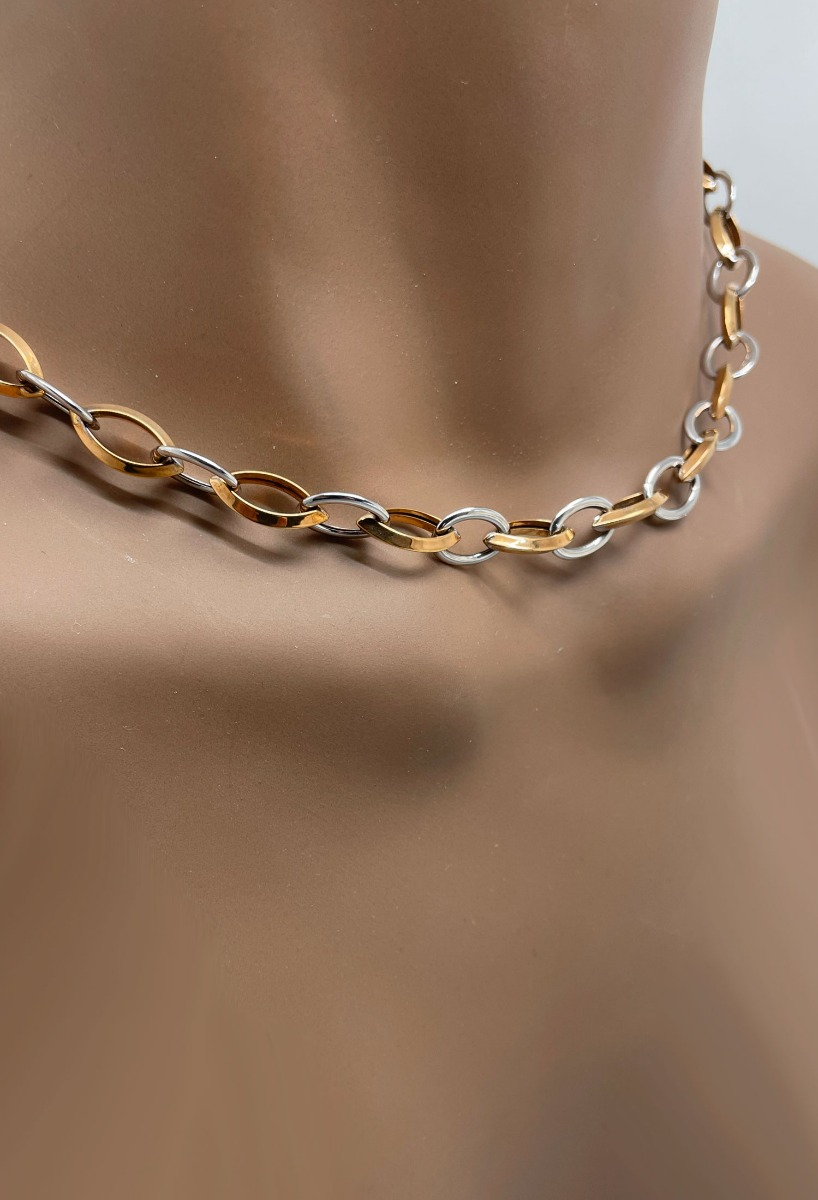 Gargantilla de oro bicolor "FLOTA" gargantilla oro bicolor 18 ktes foto para web el rubi joyeros toma modelo maniqui