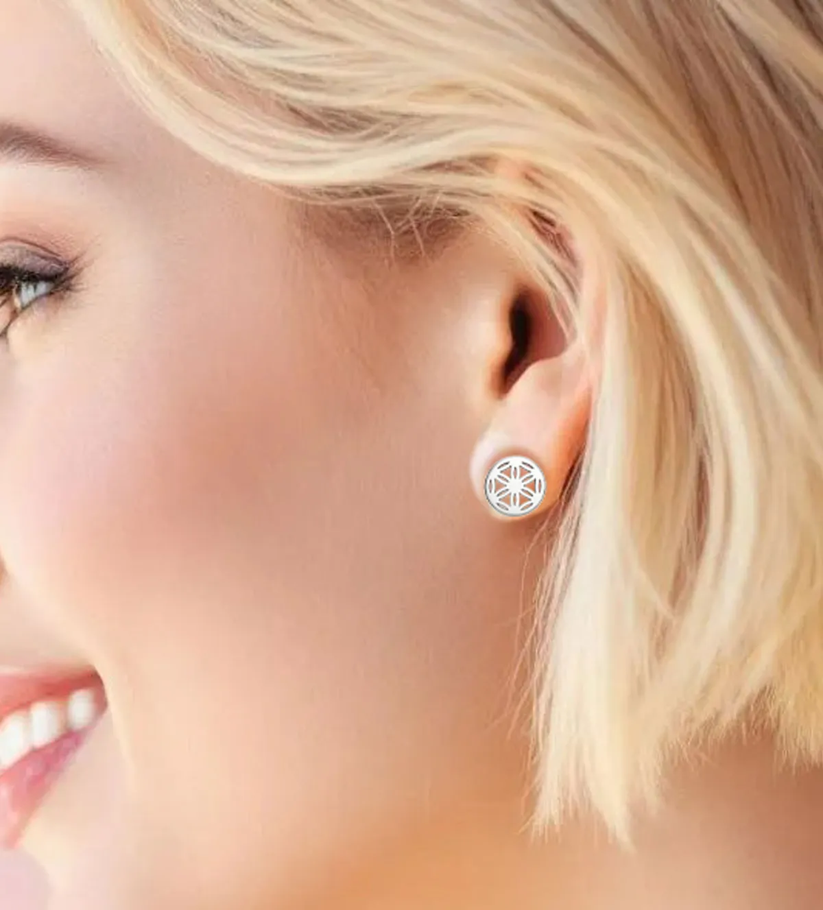 Pendientes de plata flor de la vida 266_014620-1-1 pendientes-de-plata-flor-de-la-vida-266_014620-1-1 modelo femenino