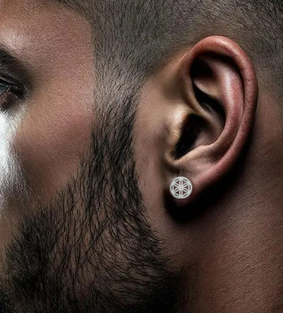 Pendientes de plata flor de la vida 266_014620-1-1 pendientes-de-plata-flor-de-la-vida-266_014620-1-1 modelo masculino