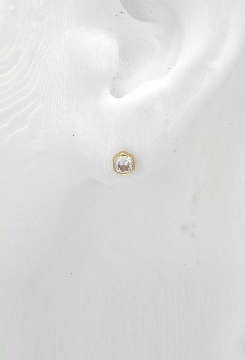 pendientes niña oro amarillo 9 k y circonitas vista de modelo 292_9K14-911-0016_02