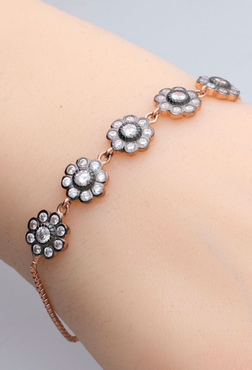 Pulsera plata chapada rosetas 295_PPUL17229 pulsera plata chapada en rosa rosetas art deco vista en modelo 295_PPUL17229_02