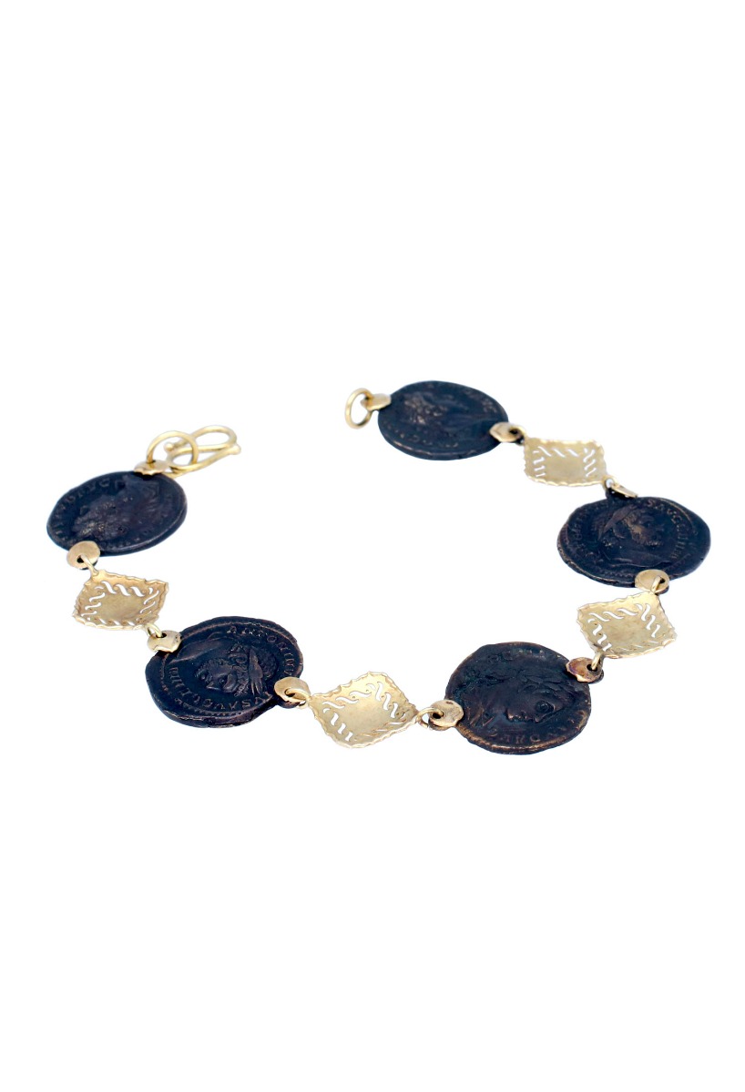 Pulsera mujer oro y monedas de bronce 095_448316 pulsera de oro y monedas de bronce a precio muy barato vista desde arriba 095_448316