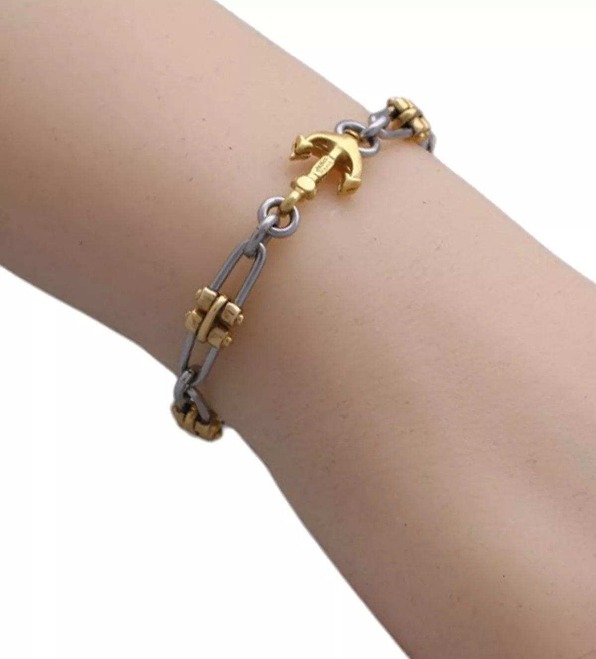 Pulsera de oro y acero INDUSTRIAL pulsera de oro y acero industrial toma en maniqui