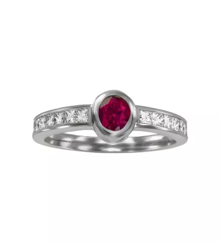 anillo de oro amarillo 18 ktes con diamantes carre y rubi fino