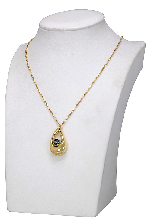 gargantilla de plata de ley chapada en oro cadena fina y motivo con piedra azul vista expositor 273_A3610-18DG_02