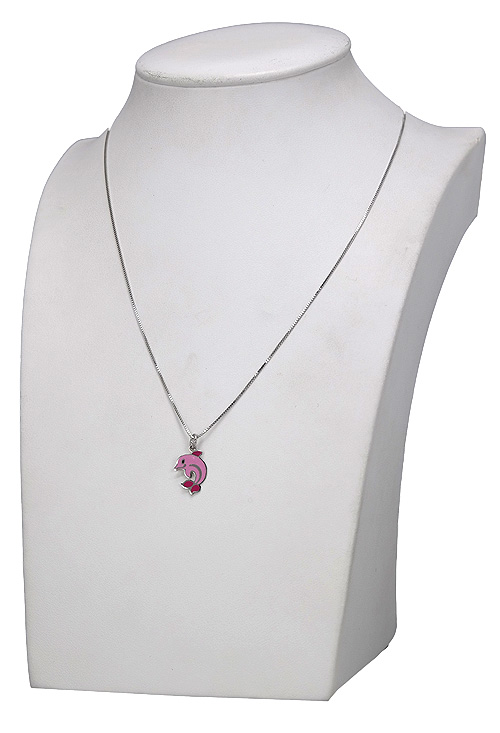 gargantilla plata para nina motivo delfin esmaltado en color rosa vista en expositor 240_CL-DELF-R_02