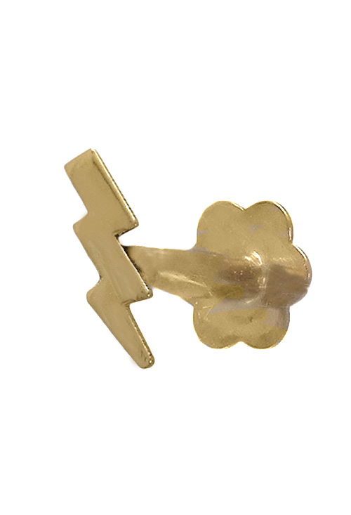 Piercing de oro amarillo de 18 kilates con forma de rayo para el tragus de la oreja en nuestra joyeria online perfil