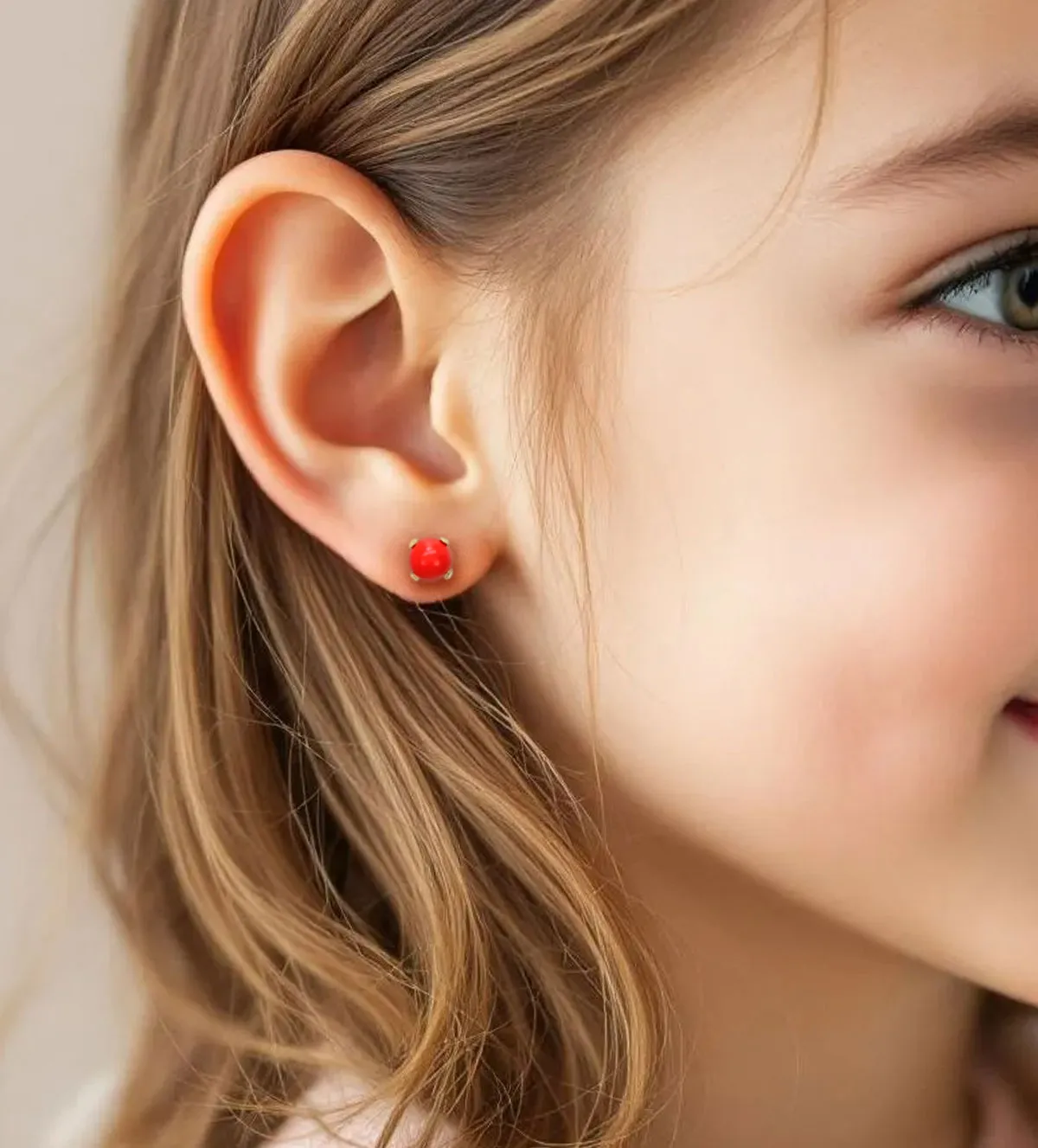 pendientes de bebe oro 18k con coral fino foto niña