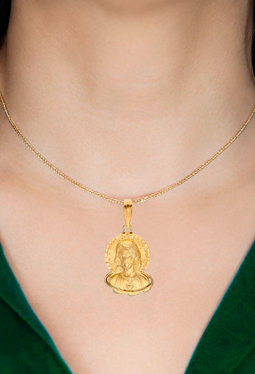 Medalla religiosa oro amarillo 18k Sagrado Corazón 037_M16136 medalla oro silueta sagrado corazon foto modelo 037_M16136_03