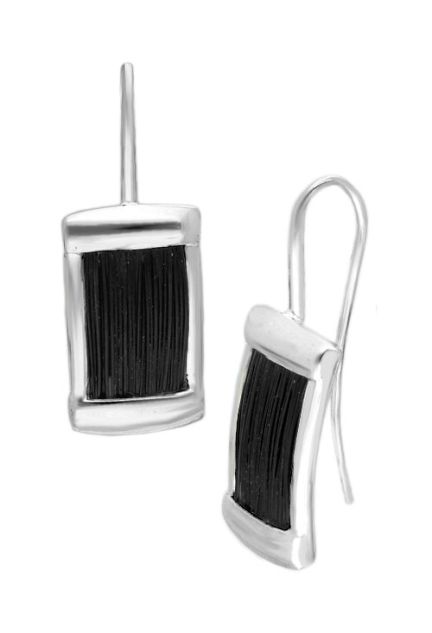 pendiente plata y pelo jirafa toma lateral 083_ROMAN005_01