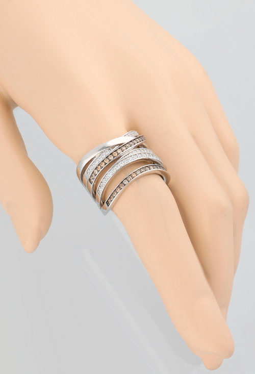 anillo mujer plata y circonitas blancas y marrones foto modelo 248_C8S35344_03